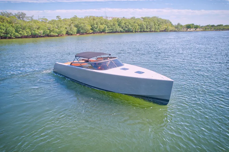 River Max Yacht Photos Pics 