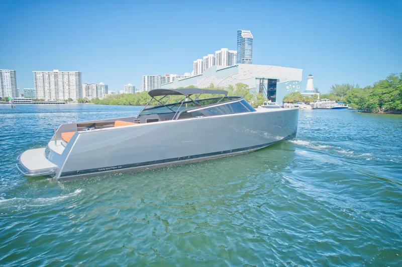 River Max Yacht Photos Pics 