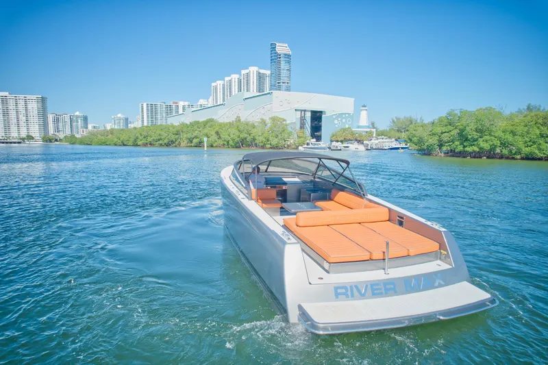 River Max Yacht Photos Pics 