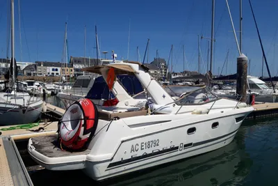 2010 Jeanneau Leader 8