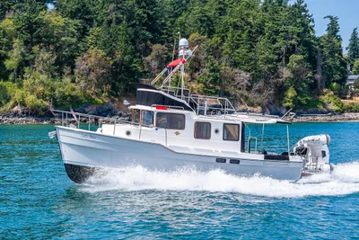 Ranger Tugs R-31 CB