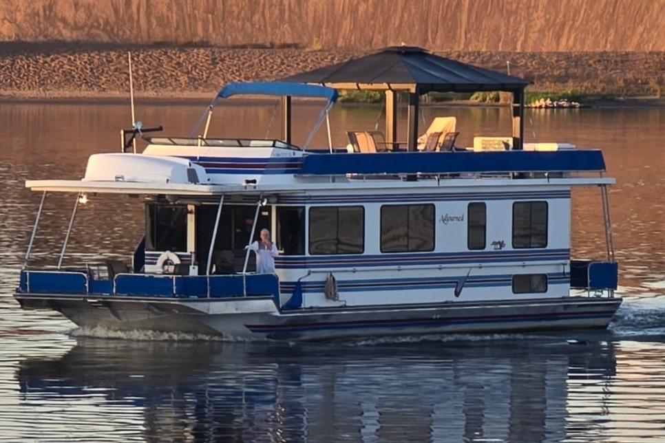 Stardust Cruisers 15' X 48'