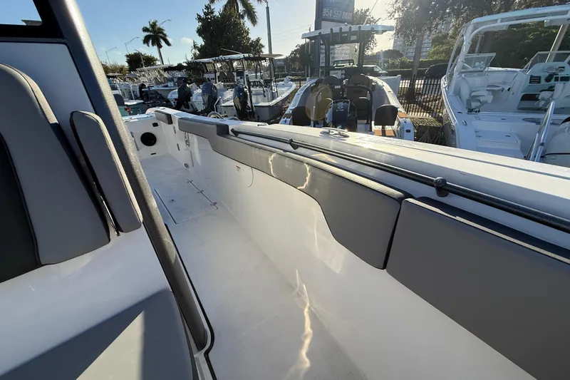  Yacht Photos Pics 2026 Sea Pro 292 DLX boat interior with sleek design and modern features.
