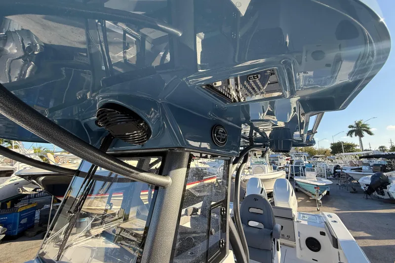  Yacht Photos Pics 2026 Sea Pro 292 DLX boat interior with modern design and advanced features.