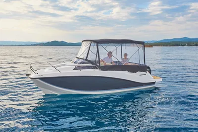 2025 Quicksilver Activ 555 Cabin