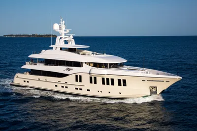 Alia Yachts 41m Motoryacht
