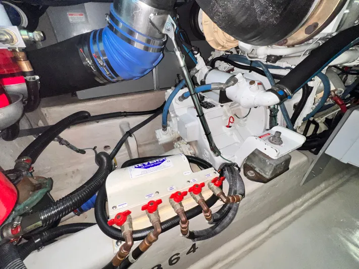 Why Knot Yacht Photos Pics 