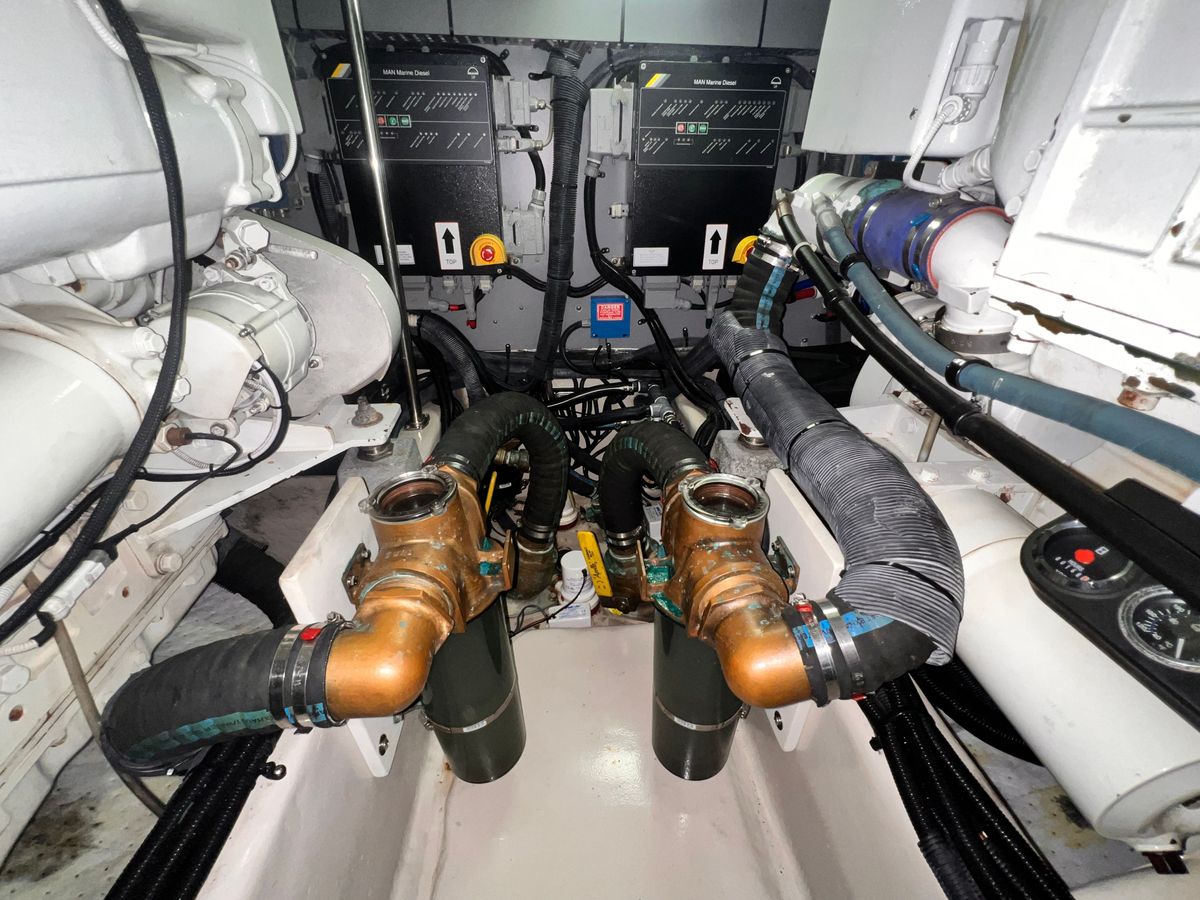2003 Sea Ray 48 