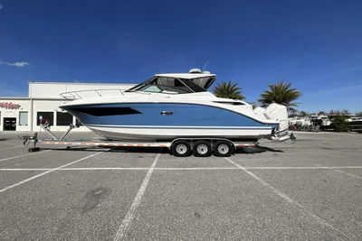 Sea Ray Sundancer 320 Outboard