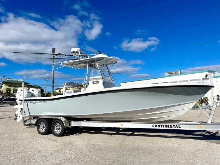  Yacht Photos Pics 2023 Ocean Master 296 CC