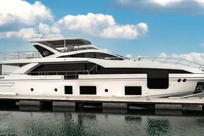 Azimut Grande 27 METRI