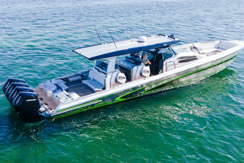  Yacht Photos Pics 2024 Nor-Tech 500 Sport Center Console boat on clear blue water.