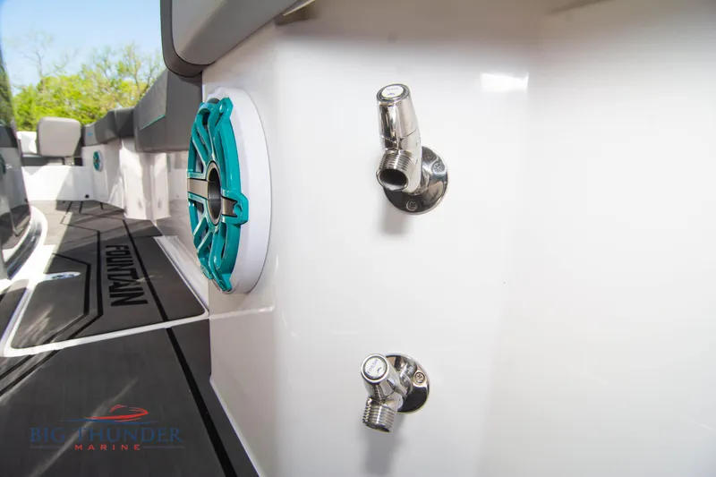  Yacht Photos Pics Close-up of 2022 Fountain 32 NX boat fittings.