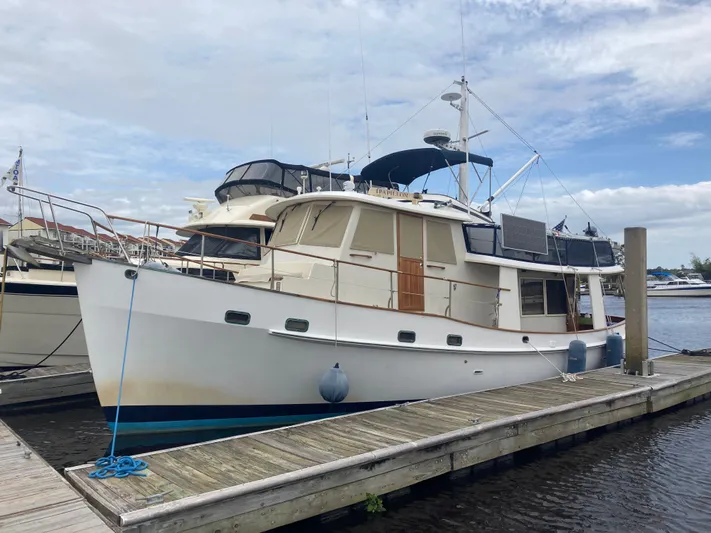 Papillon Yacht Photos Pics 