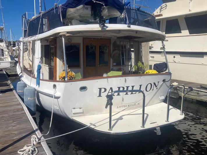 Papillon Yacht Photos Pics 