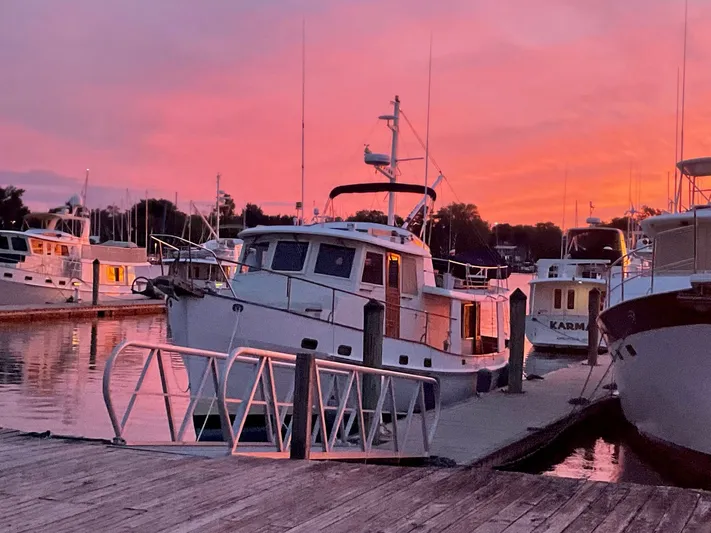 Papillon Yacht Photos Pics 