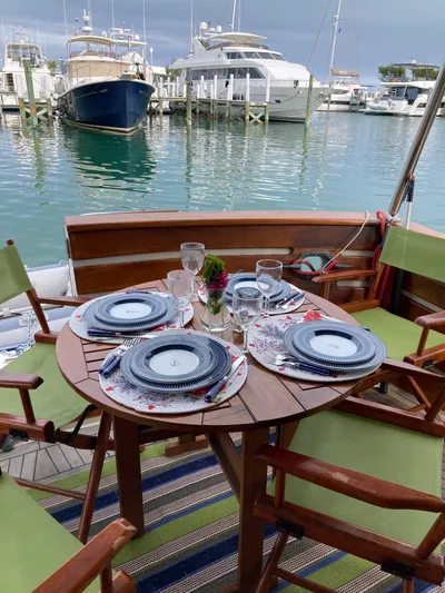 Papillon Yacht Photos Pics 