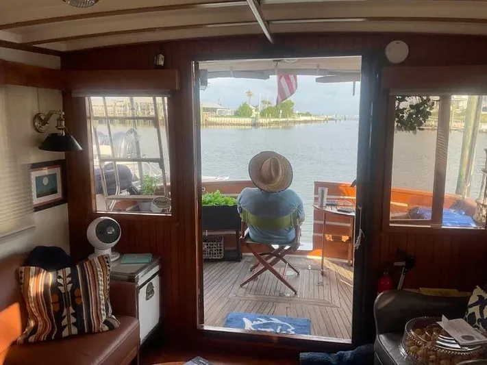 Papillon Yacht Photos Pics 