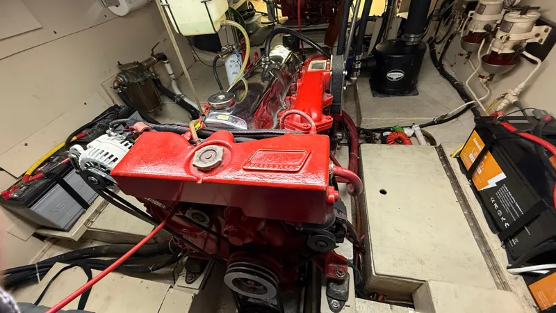 Papillon Yacht Photos Pics 