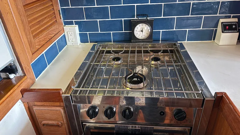 Papillon Yacht Photos Pics 