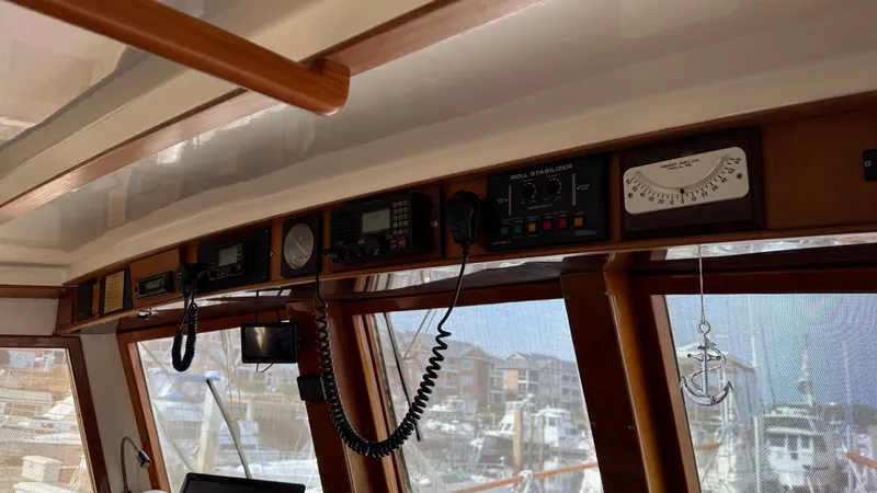 Papillon Yacht Photos Pics 