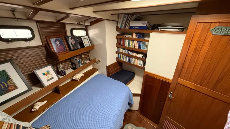 Papillon Yacht Photos Pics 