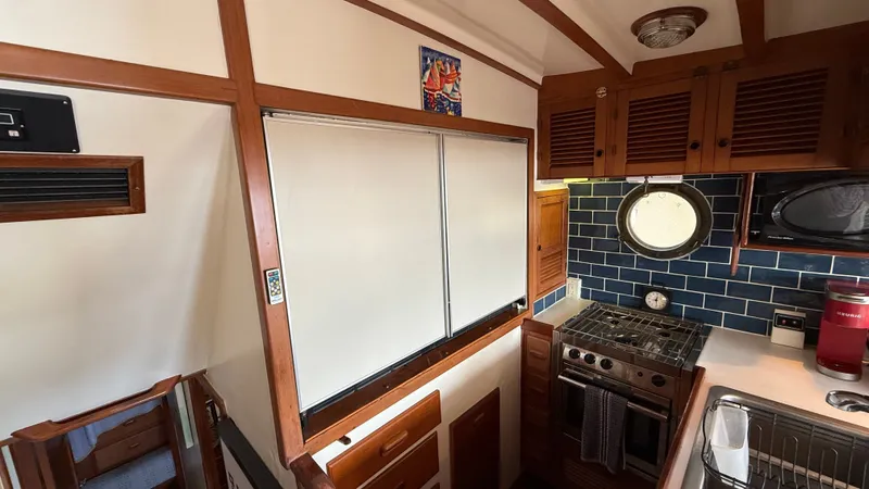 Papillon Yacht Photos Pics 