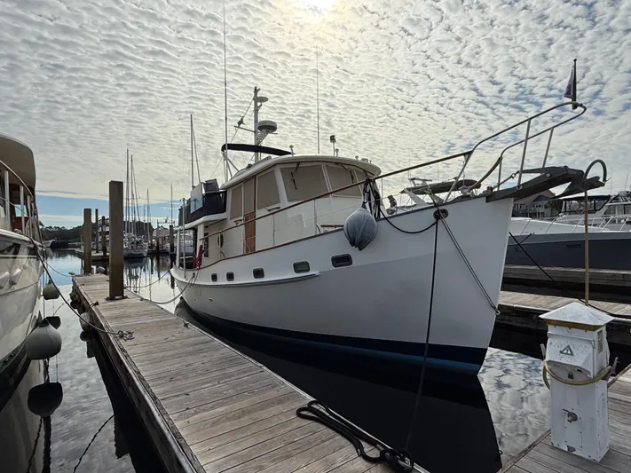 Papillon Yacht Photos Pics 