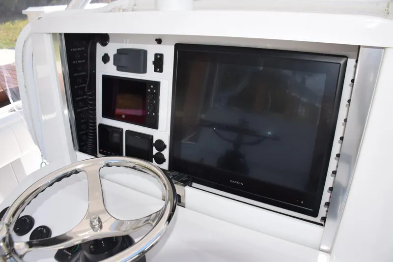 Lion's Share Yacht Photos Pics Large Garmin display