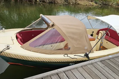 2001 Antaris 520