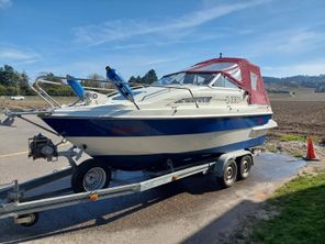 2005 Sealine 190