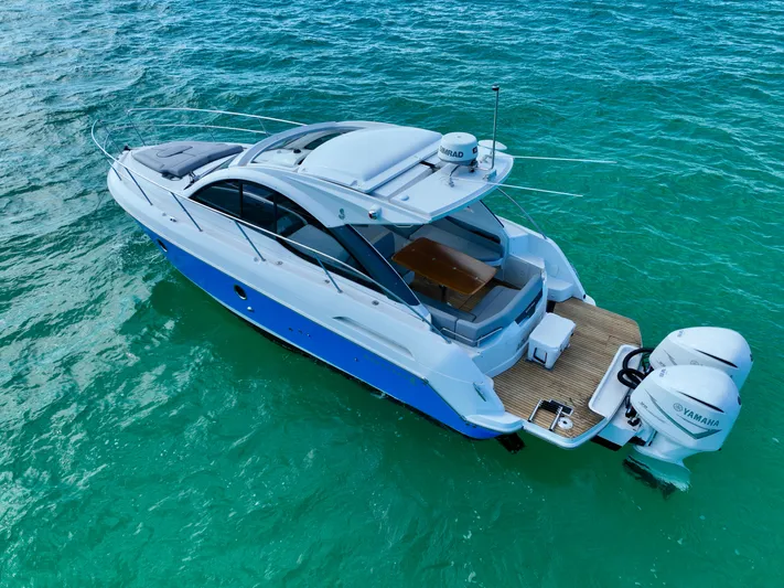 Aquabella Yacht Photos Pics 