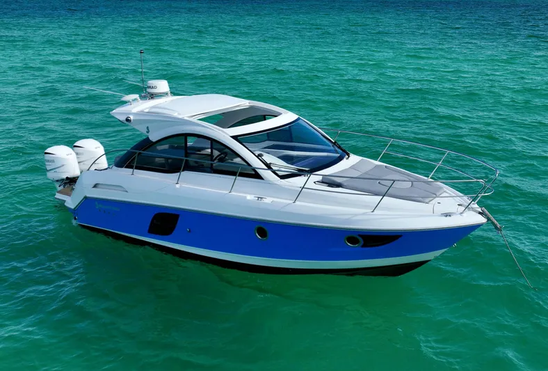 Aquabella Yacht Photos Pics 