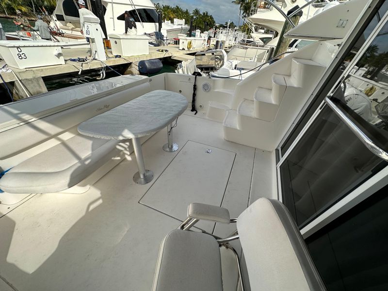 2004 Sea Ray 450 Express Bridge