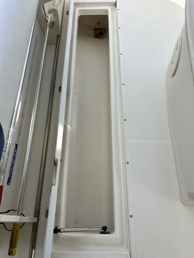 Crank It Up Yacht Photos Pics Interior of a 2006 Boston Whaler 320 Outrage boat.