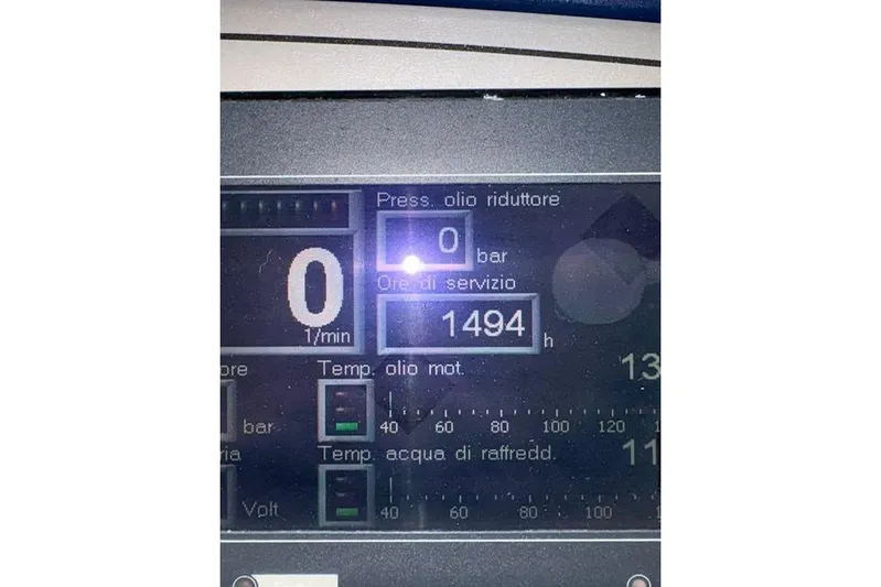  Yacht Photos Pics Instrument panel of 2005 Cantieri di Sarnico 50 showing 1494 service hours.