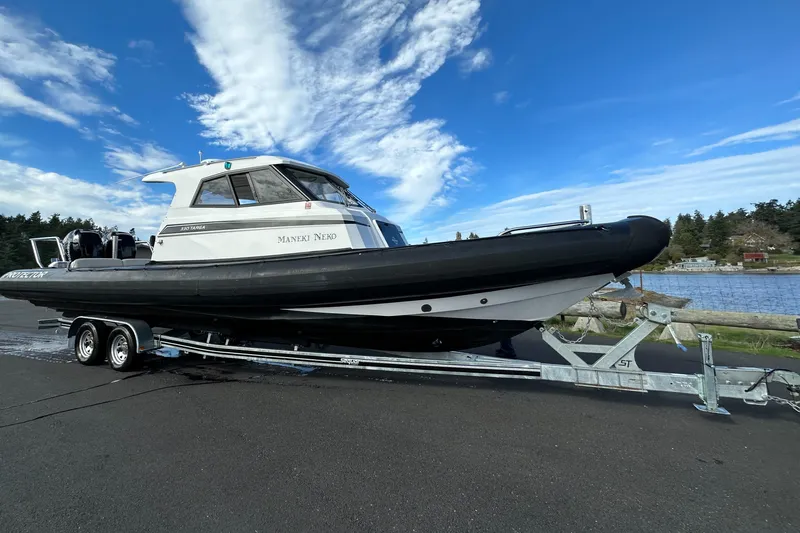 Maneki Neko Yacht Photos Pics ACTUAL BOAT
