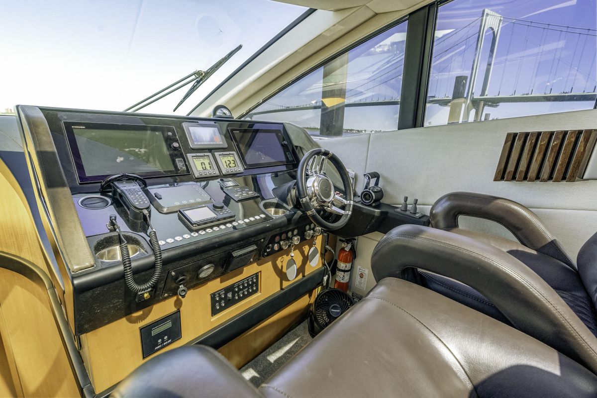 2014 Sunseeker 68 
