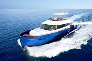 2012 Azimut Magellano 74