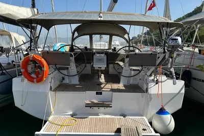 2023 Bavaria C42