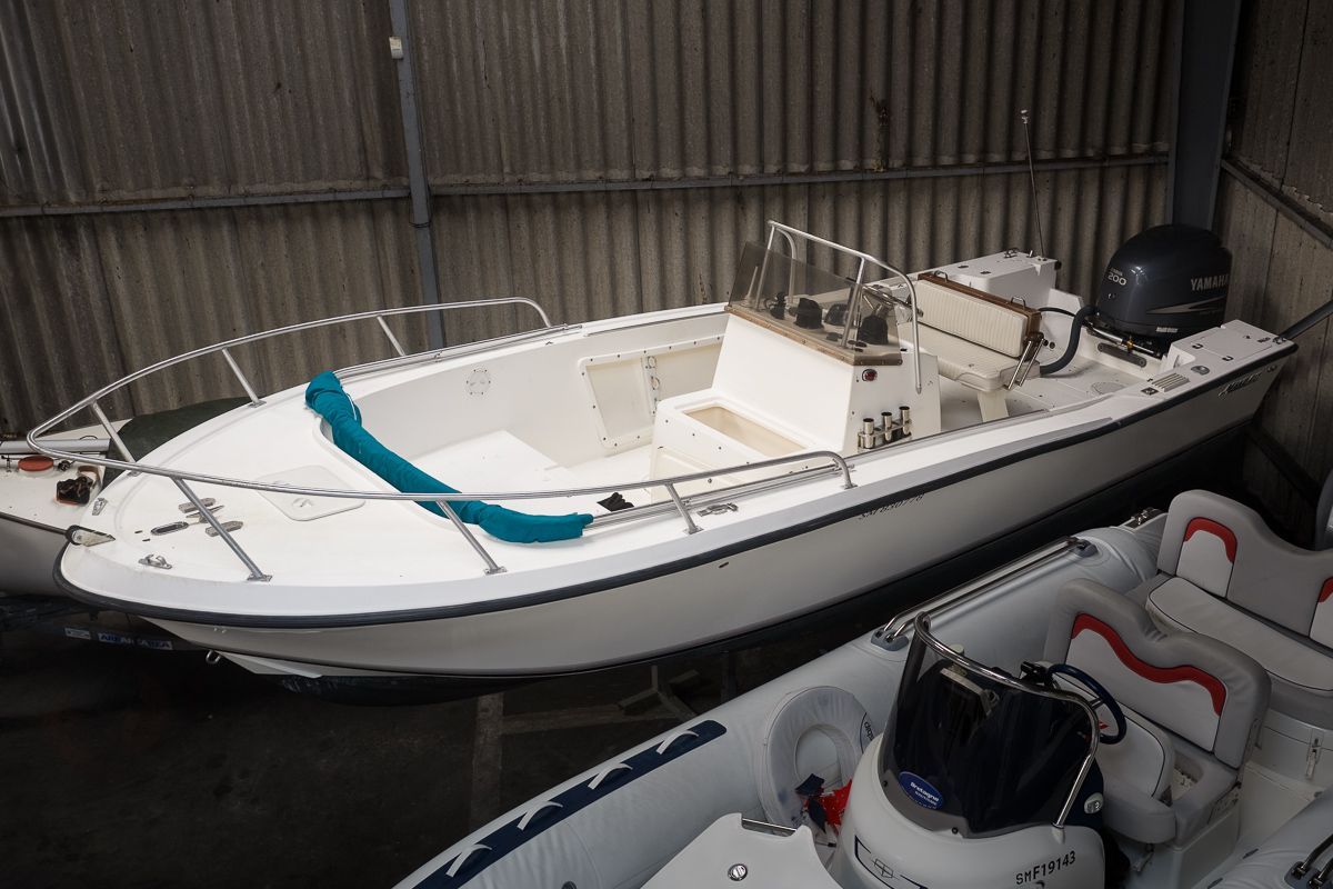 1991 Mako 211 Center Console
