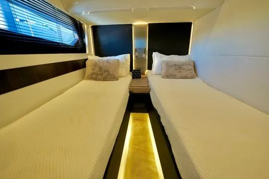 Amf Yacht Photos Pics 