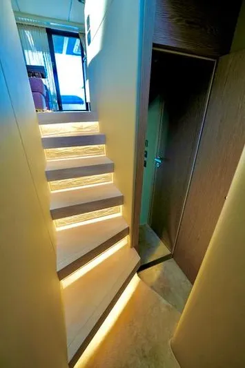 Amf Yacht Photos Pics 