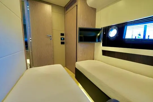 Amf Yacht Photos Pics 