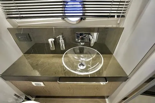 Amf Yacht Photos Pics 