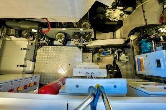 Amf Yacht Photos Pics 