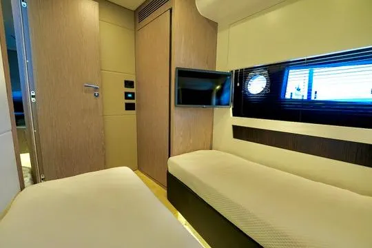 Amf Yacht Photos Pics 