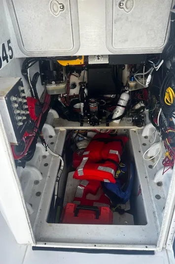 Just-in-time Yacht Photos Pics 