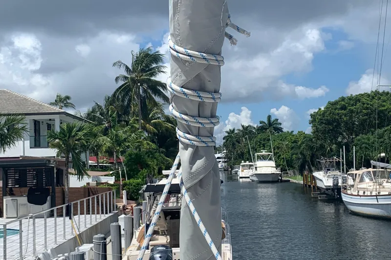 Vida Mar Yacht Photos Pics 