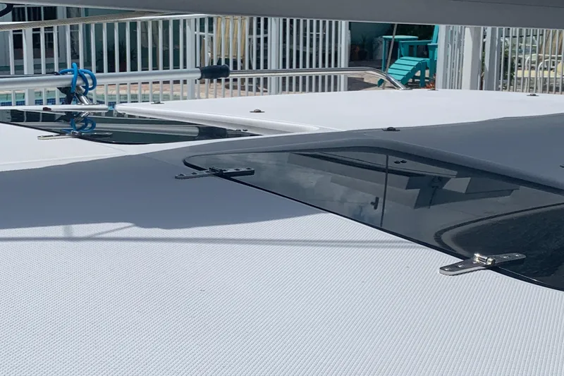 Vida Mar Yacht Photos Pics 